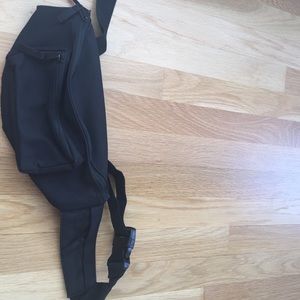 Empyre fanny pack brand new